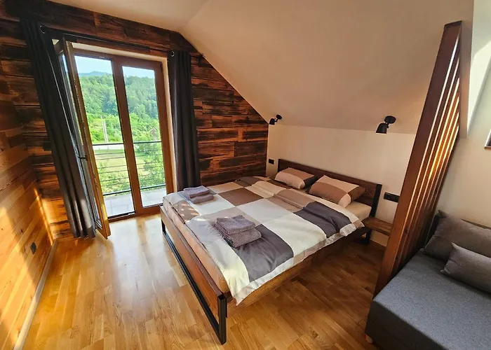 شقة 112 موكرا غورا