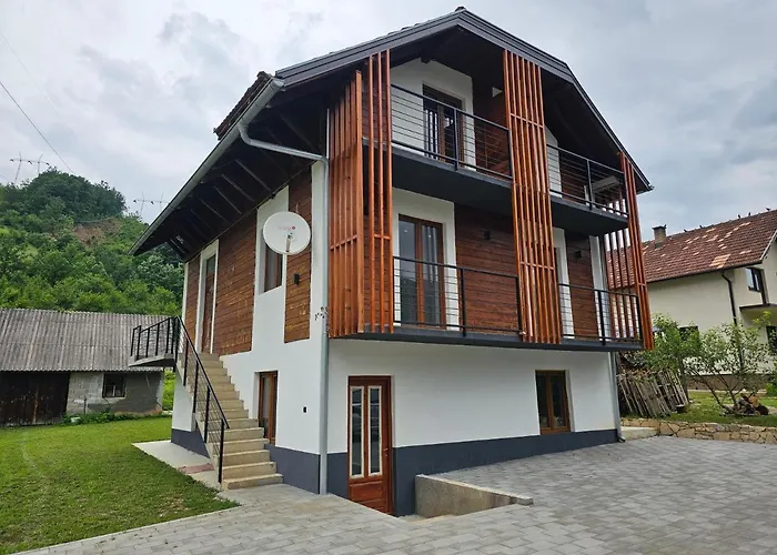 112 موكرا غورا