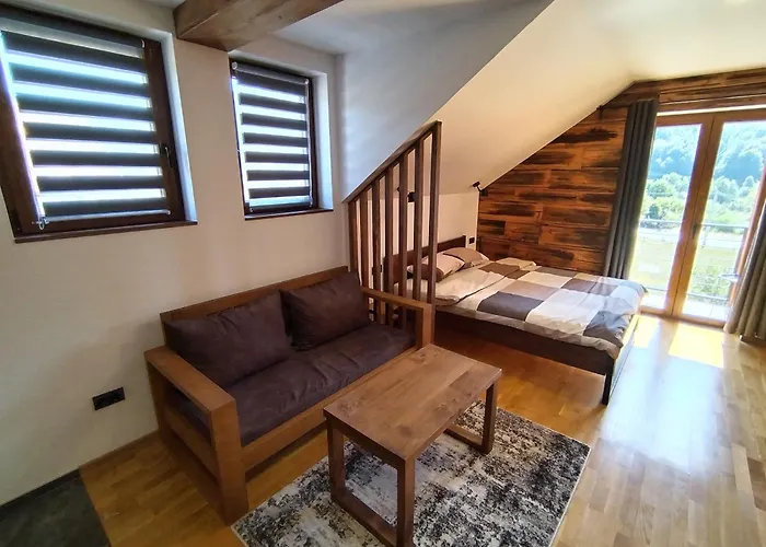 شقة 112 موكرا غورا